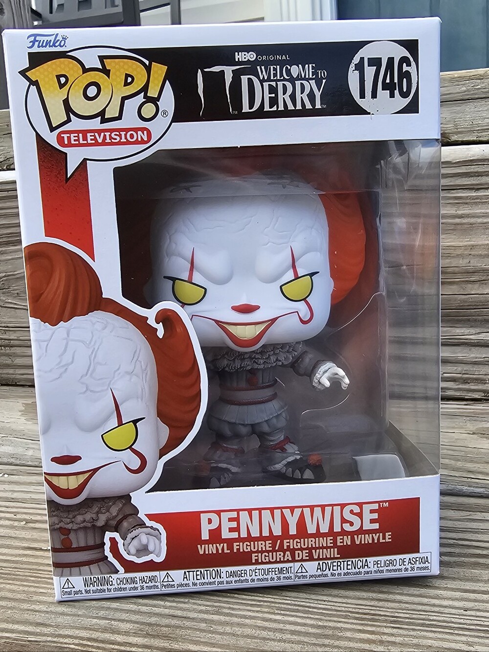 Funko Pennywise Vinyl Figure - White, Orange & Yellow